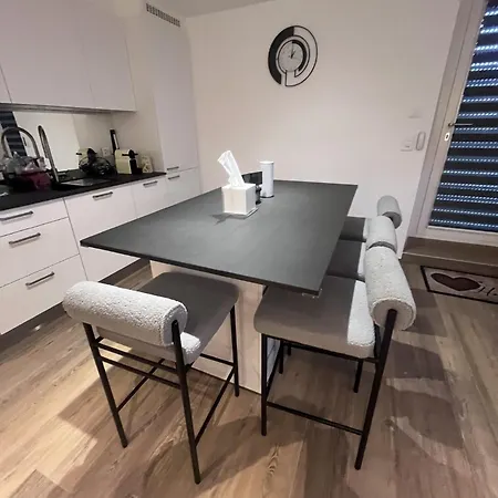아파트 Le Belvederde 2,5 Moderne Equipe